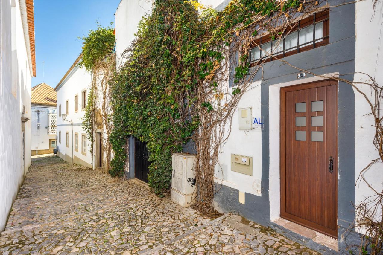 Galeria Guesthouse تافيرا المظهر الخارجي الصورة
